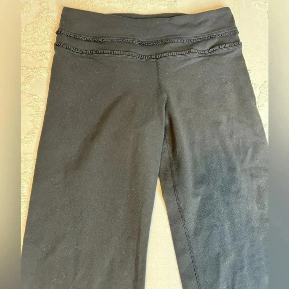 Lululemon Groove Crop Flare Wide Leg Black - Picture 4 of 5